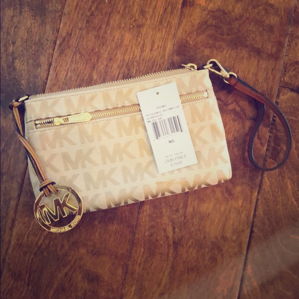 Michael Kors MK Signature LG Camel Wristlet - BNWT